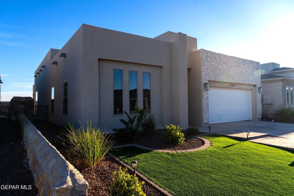 Photo of 51026 Fox Trail Avenue, El Paso, TX 79934 (MLS # 940647)