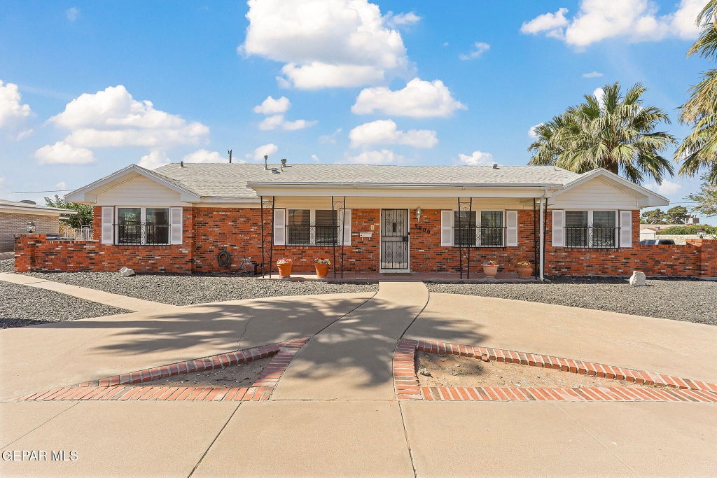 Photo of 9000 MCCABE Drive, El Paso, TX 79925 (MLS # 951388)