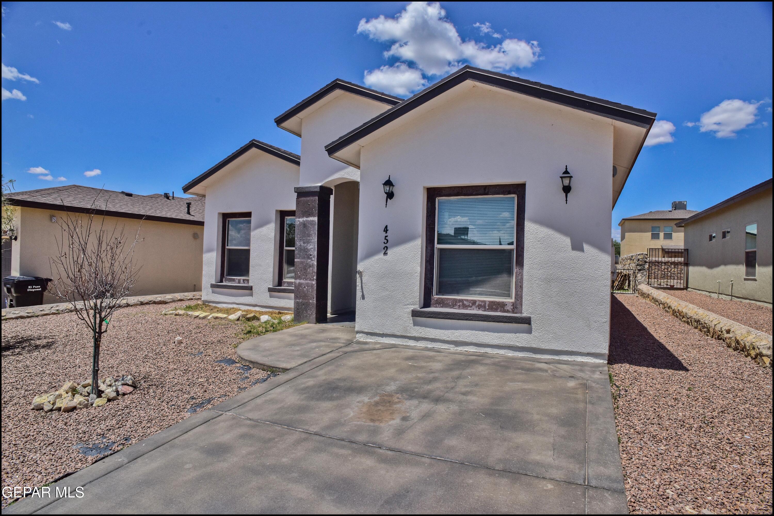 452 ISAIAS Avenue