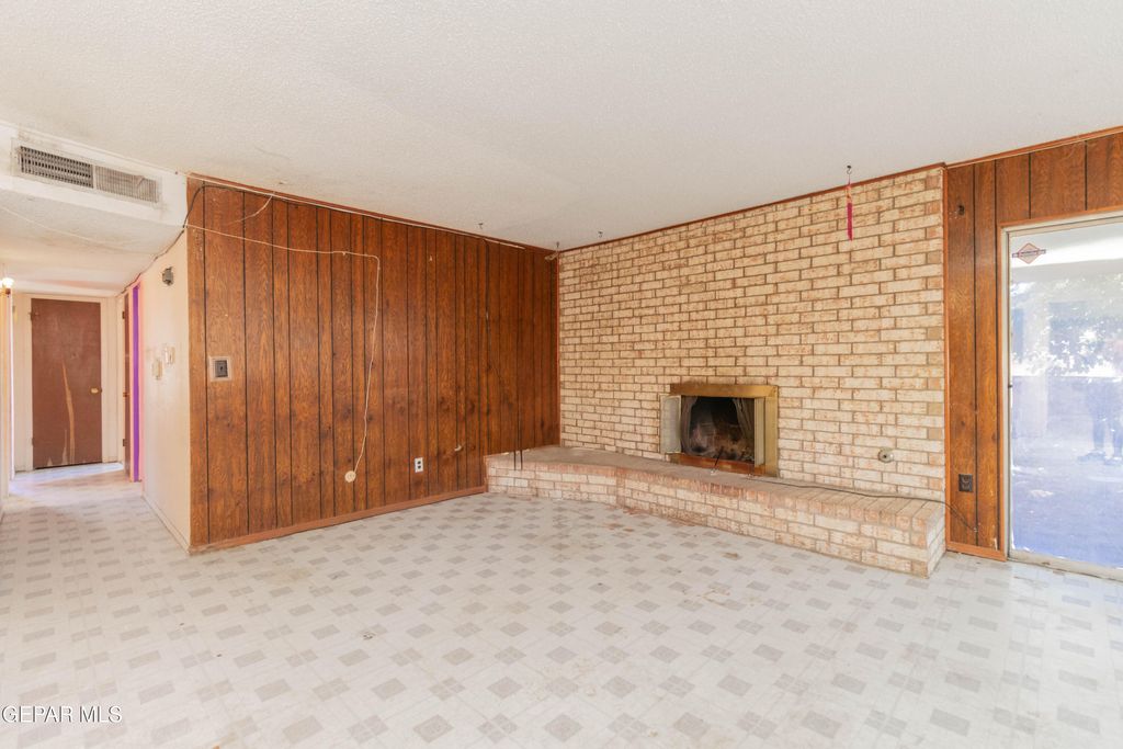 Photo of 10756 FORT WORTH Street, El Paso, TX 79924 (MLS # 942444)