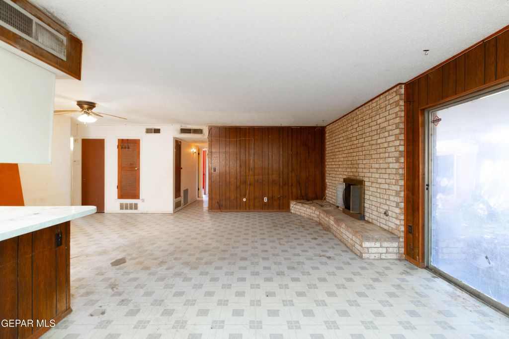 Photo of 10756 FORT WORTH Street, El Paso, TX 79924 (MLS # 942444)