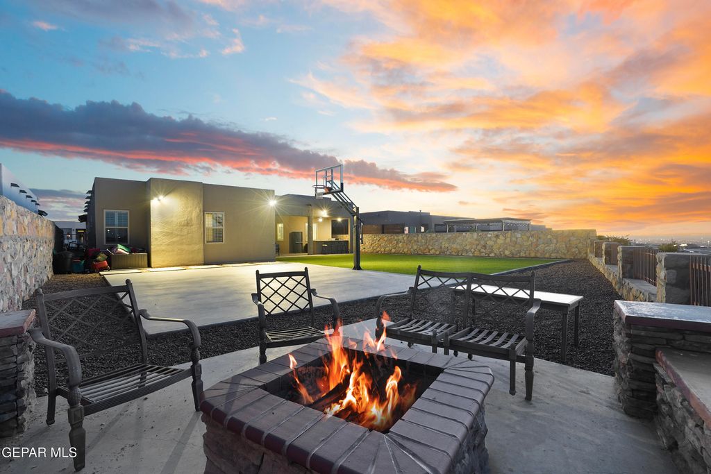 Photo of 7379 MULE TEAM Drive, El Paso, TX 79911 (MLS # 932912)