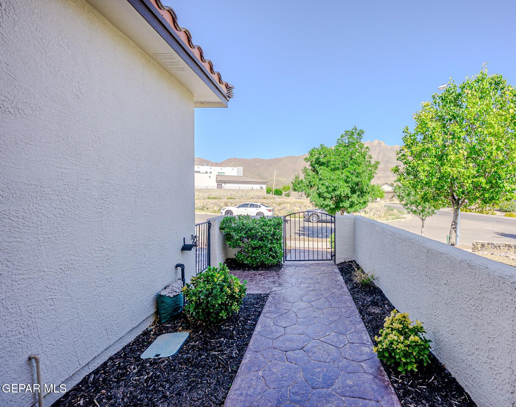 1251 HIDDEN DESERT Lane