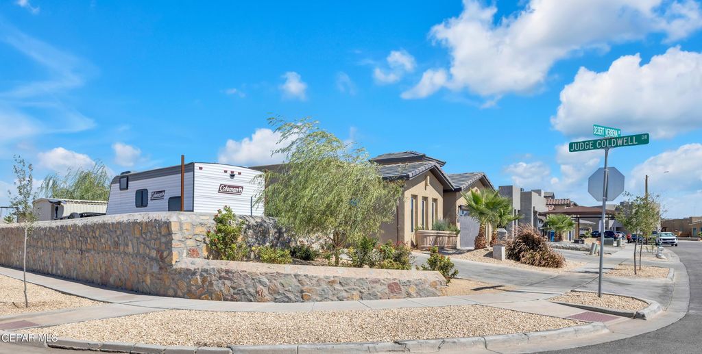 Photo of 901 Desert Verbena Circle, Socorro, TX 79927 (MLS # 931608)