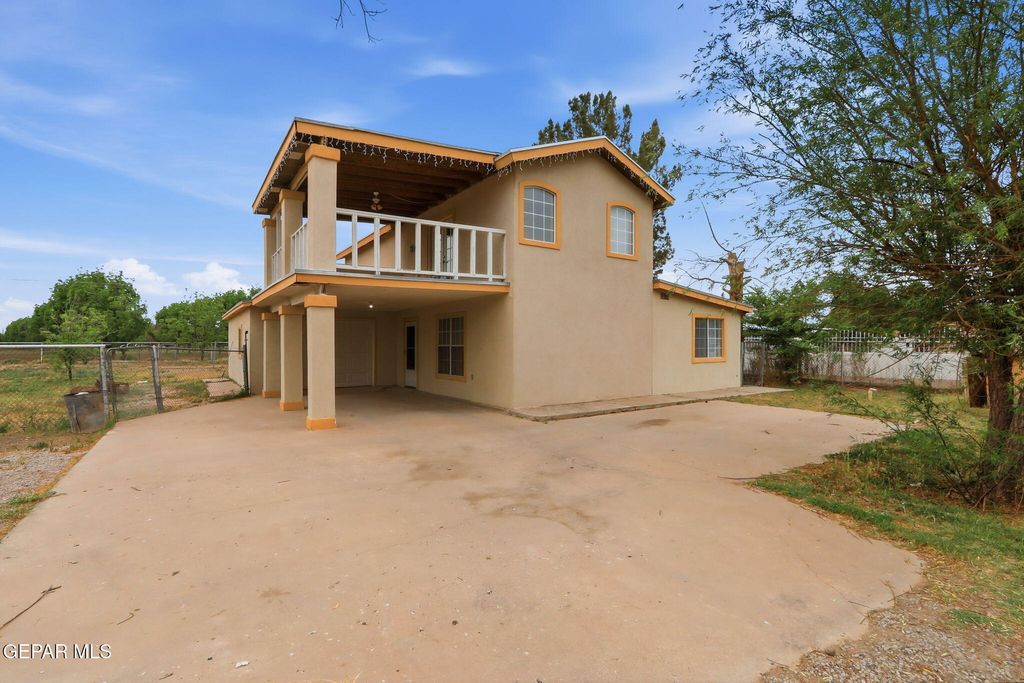Photo of 210 QUESITO Street, Clint, TX 79836 (MLS # 943303)