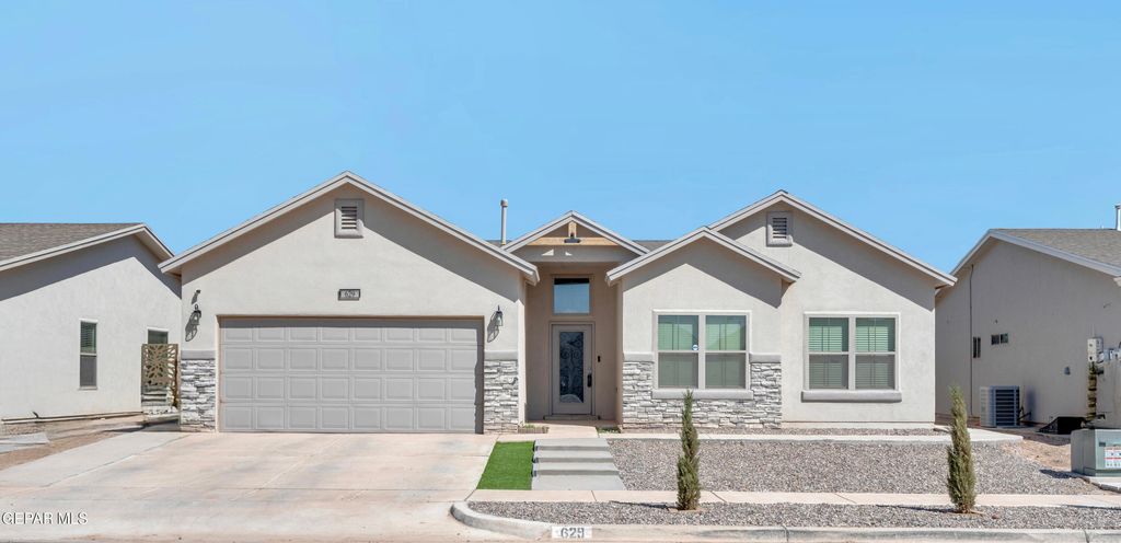 Photo of 629 Adrian Arellano Street, Socorro, TX 79927 (MLS # 942613)