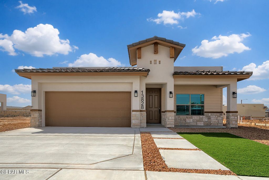 Photo of 13828 Paseo De Gloria Avenue, Horizon City, TX 79928 (MLS # 941199)