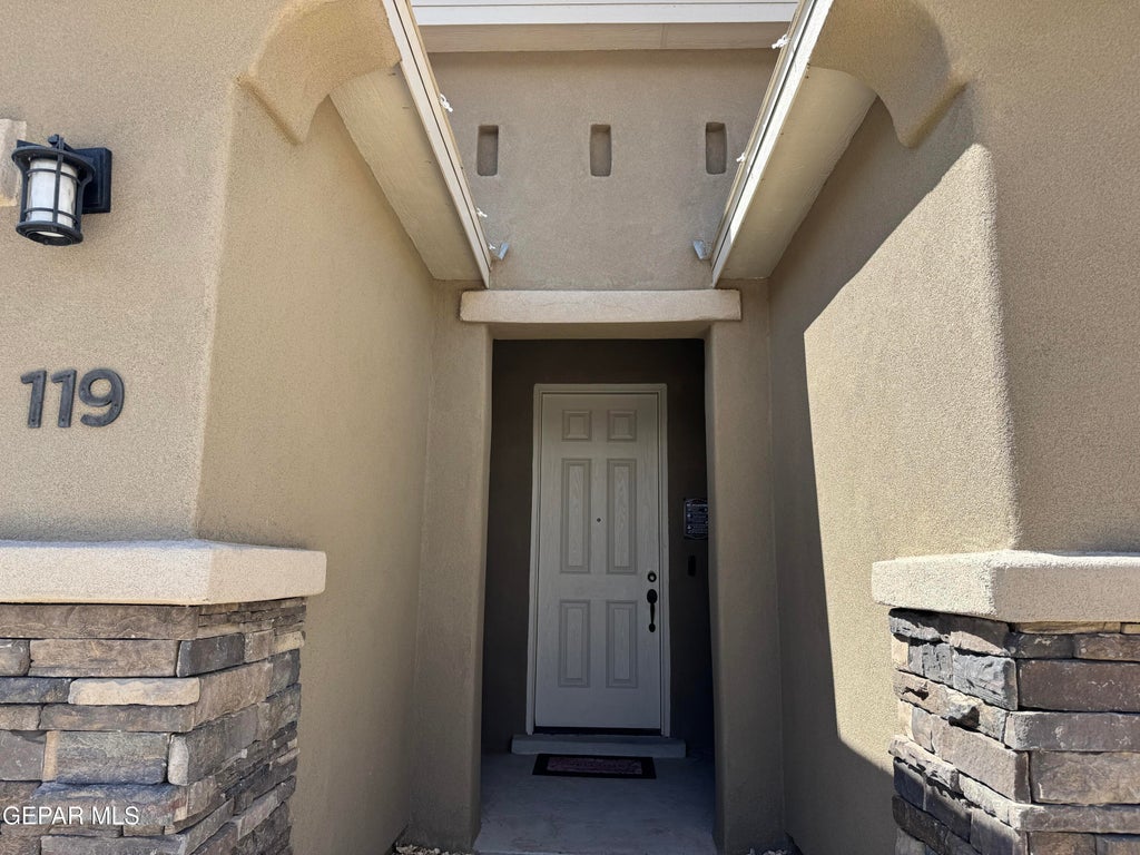 Photo of 119 ESTHER Trail, Sunland Park, NM 88008 (MLS # 945019)