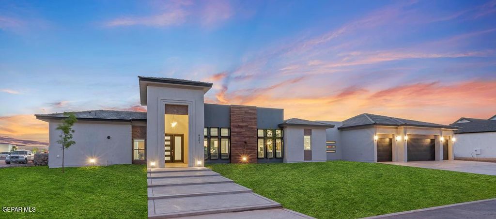 Photo of 469 COUNTRY OAKS Drive, El Paso, TX 79932 (MLS # 939348)