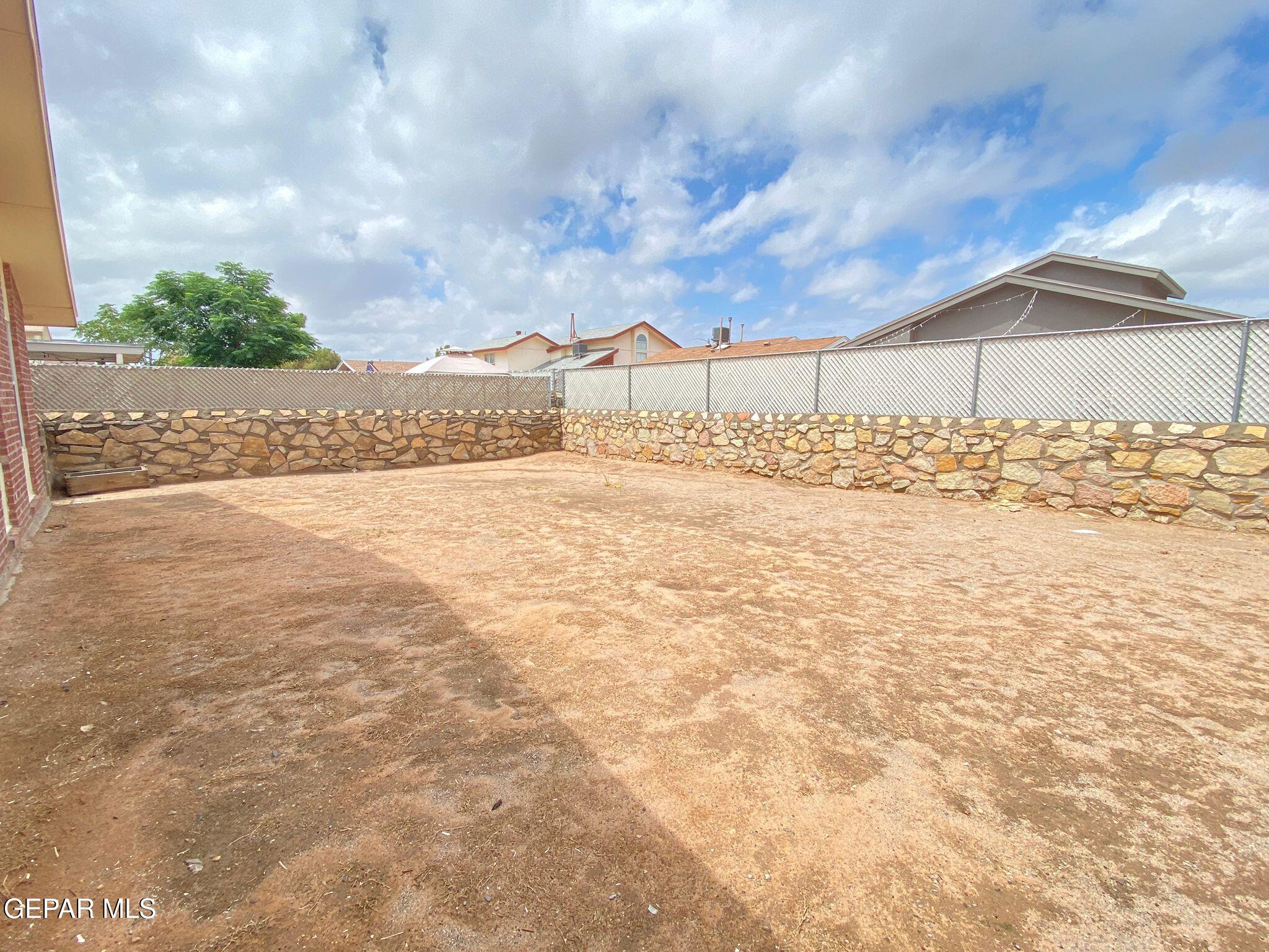 3325 CHICKASAW Drive