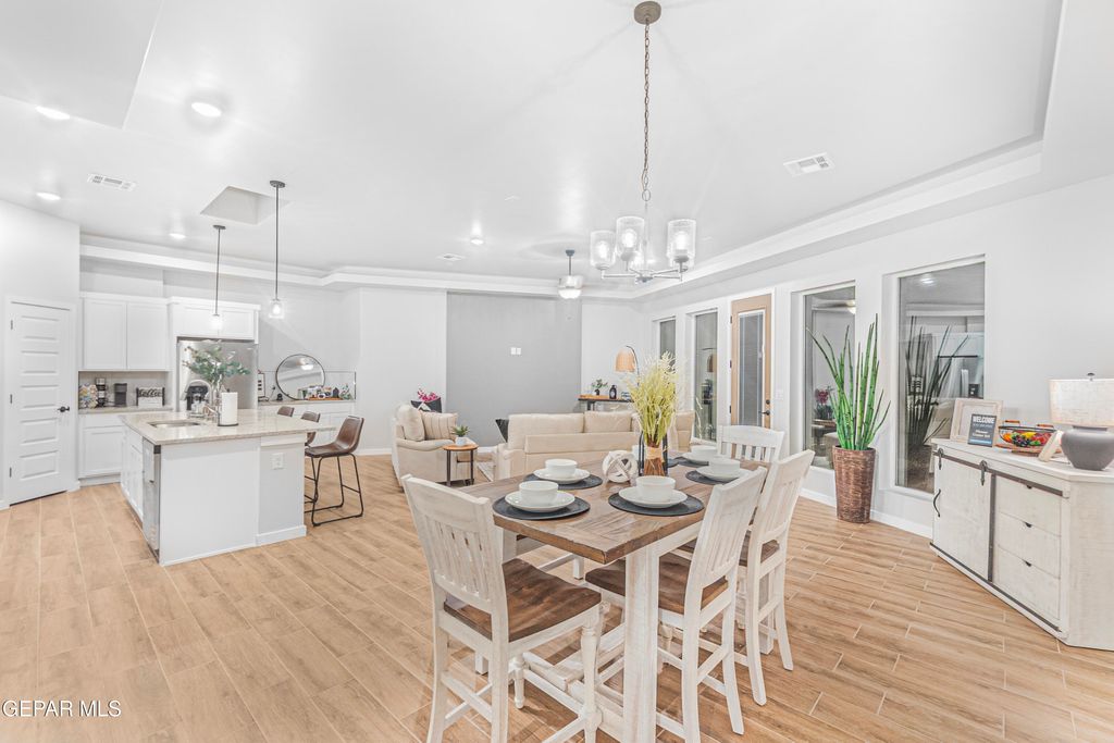 Photo of 3613 SPRINGHAVEN Loop, Las Cruces, NM 88012 (MLS # 932522)