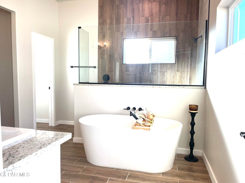 Photo of 3613 SPRINGHAVEN Loop, Las Cruces, NM 88012 (MLS # 932522)