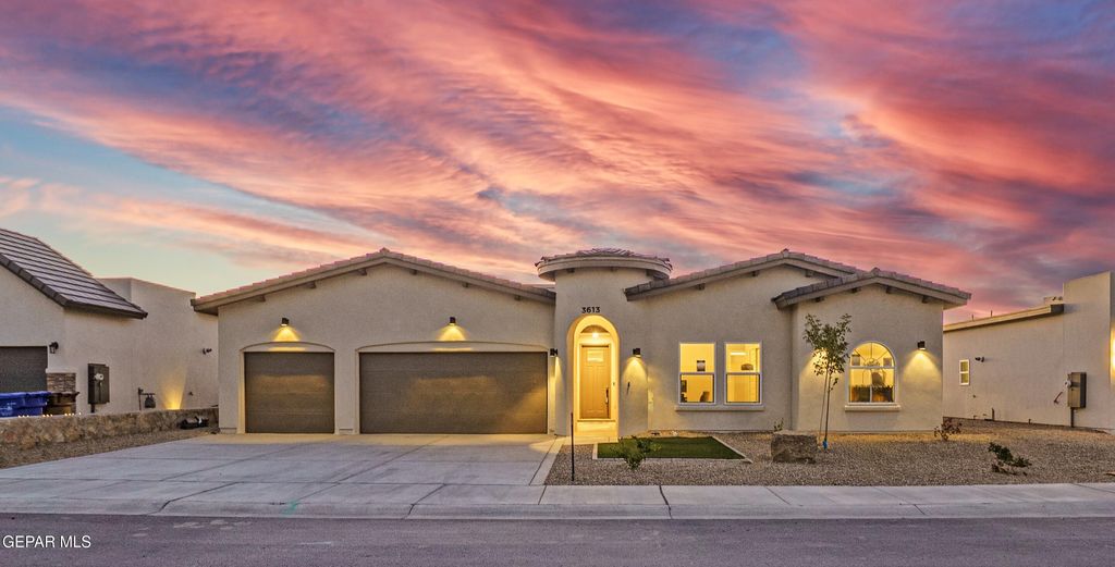 Photo of 3613 SPRINGHAVEN Loop, Las Cruces, NM 88012 (MLS # 932522)