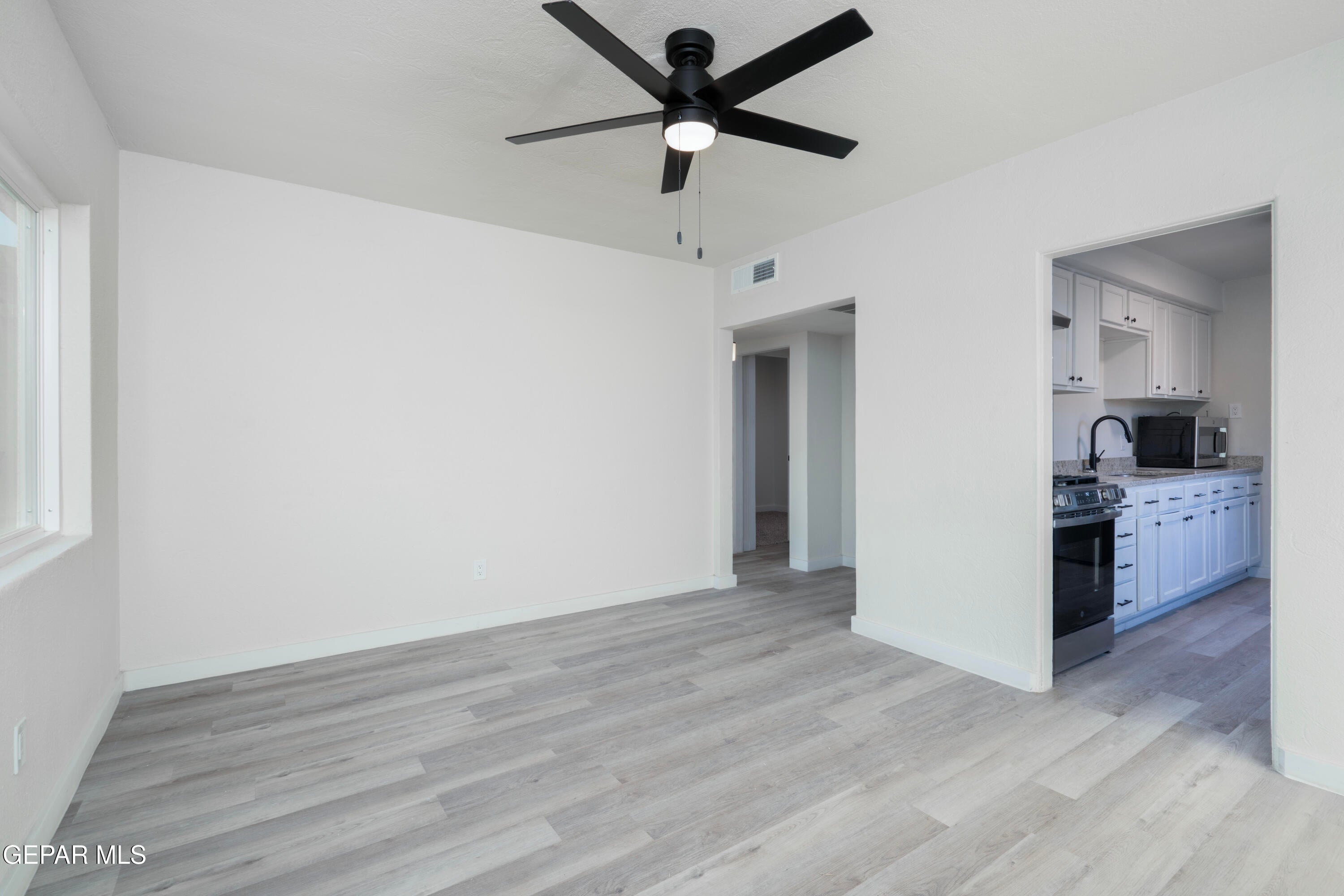 8543 DORBANDT Circle - Photo 3