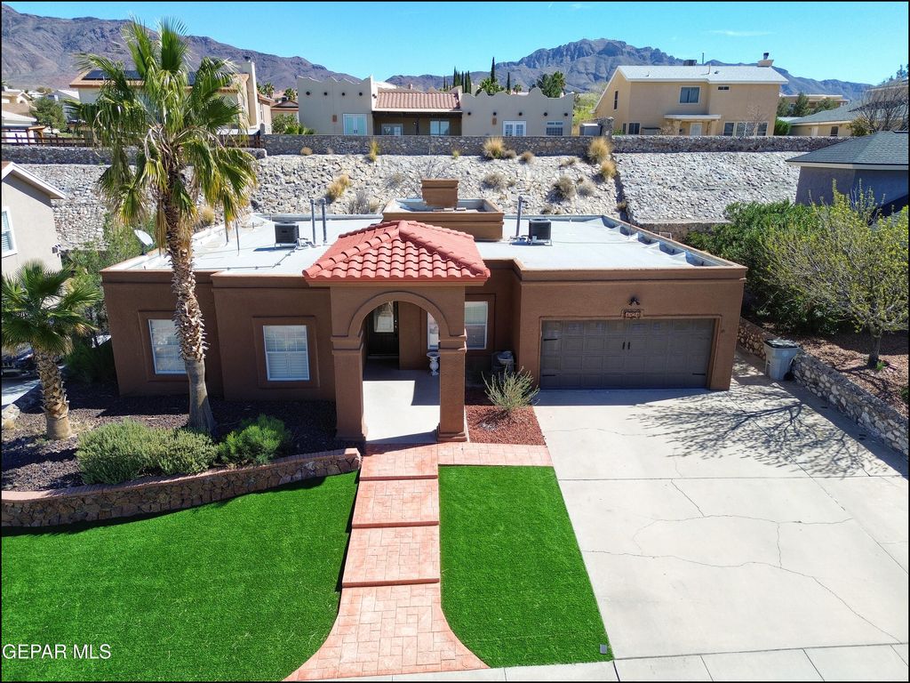 Photo of 1424 RAINBOW RIDGE Drive, El Paso, TX 79912 (MLS # 939127)