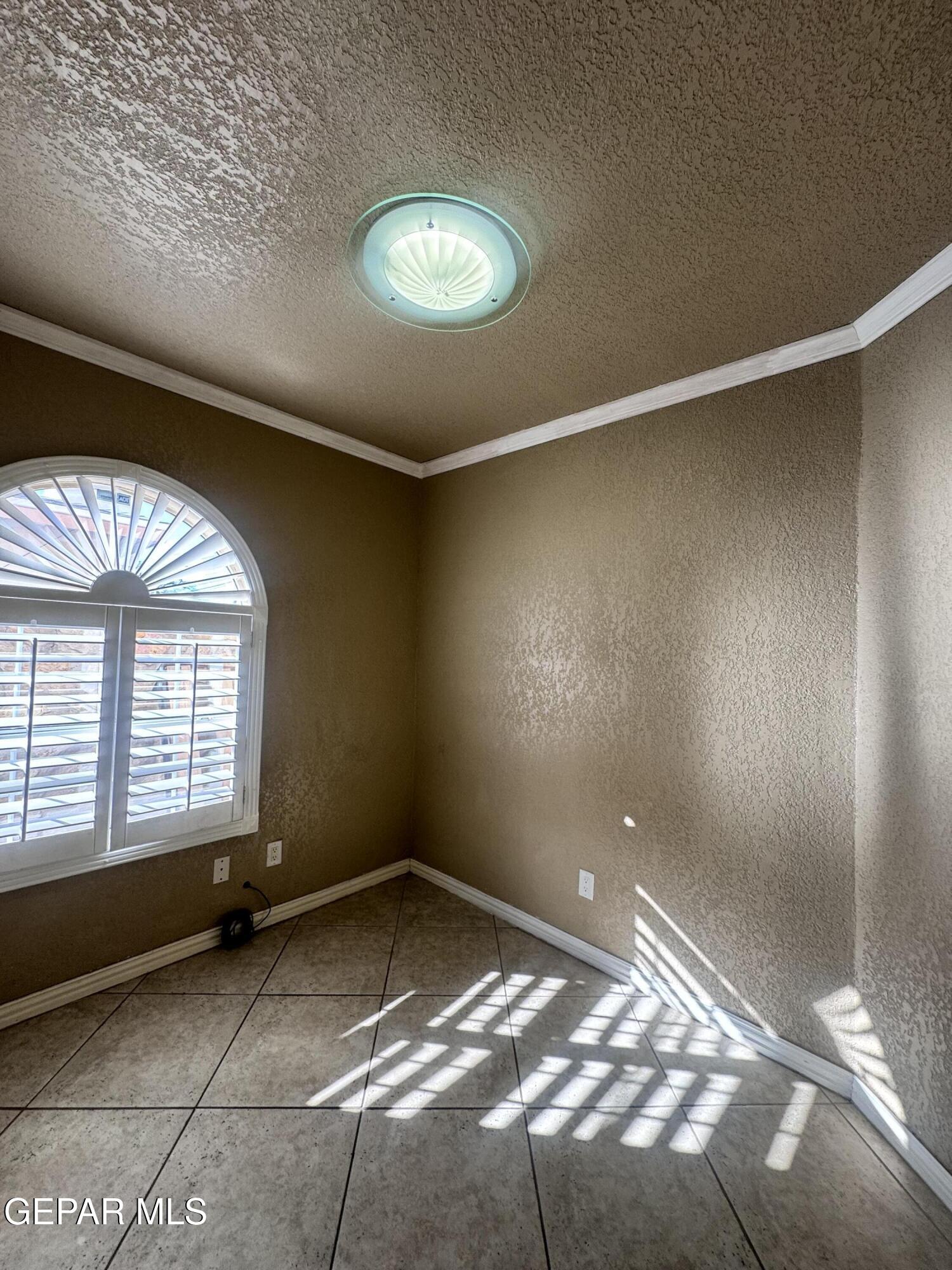 7409 EDGEMERE Boulevard