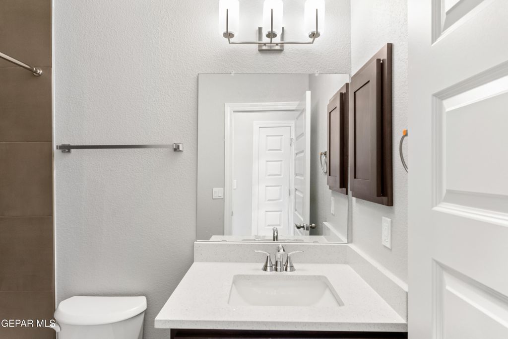 Photo of 628 PASEO DE LA REINA Street, Horizon City, TX 79928 (MLS # 942233)