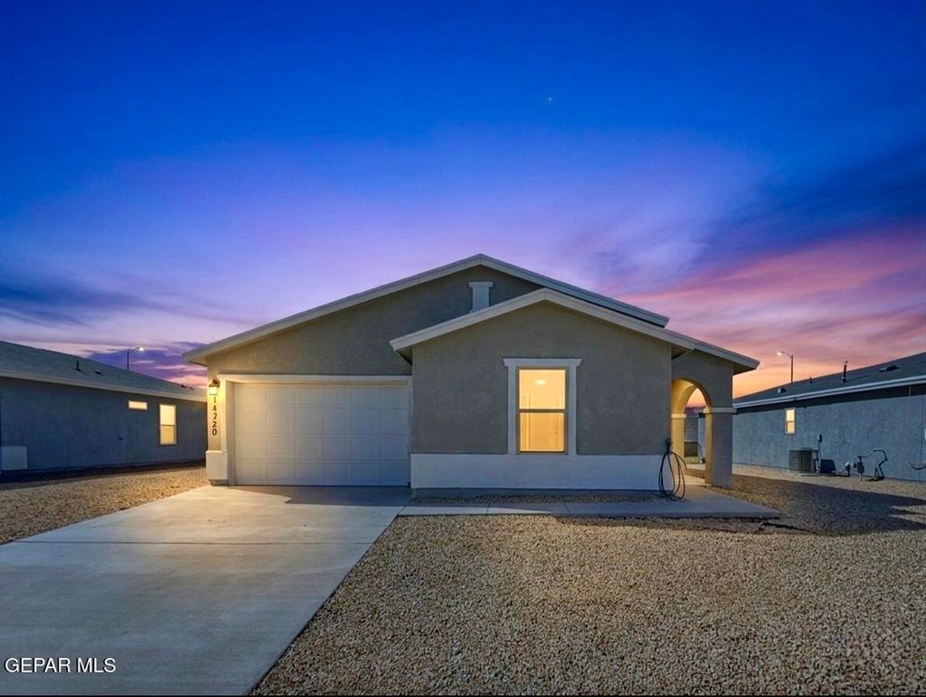 Photo of 14320 Sabio, Horizon City, TX 79928 (MLS # 941237)