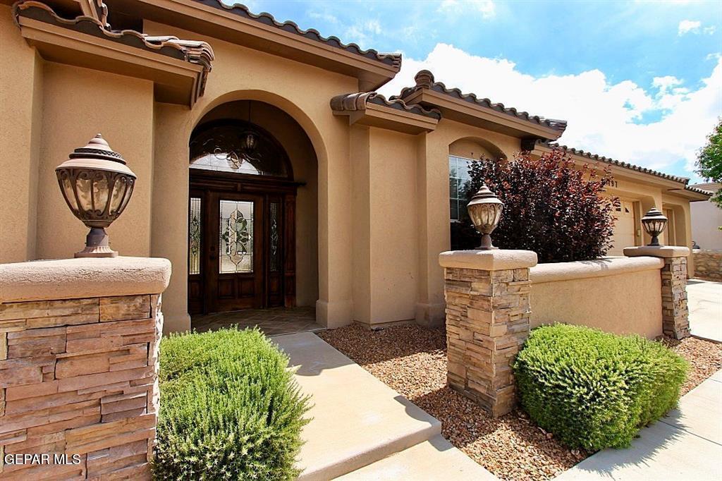 Photo of 797 MAXEY MARIE Drive, El Paso, TX 79932 (MLS # 948736)