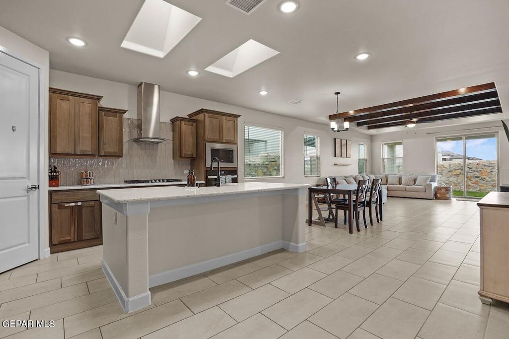 Photo of 13183 Emerald Isle Street, Horizon City, TX 79928 (MLS # 941669)