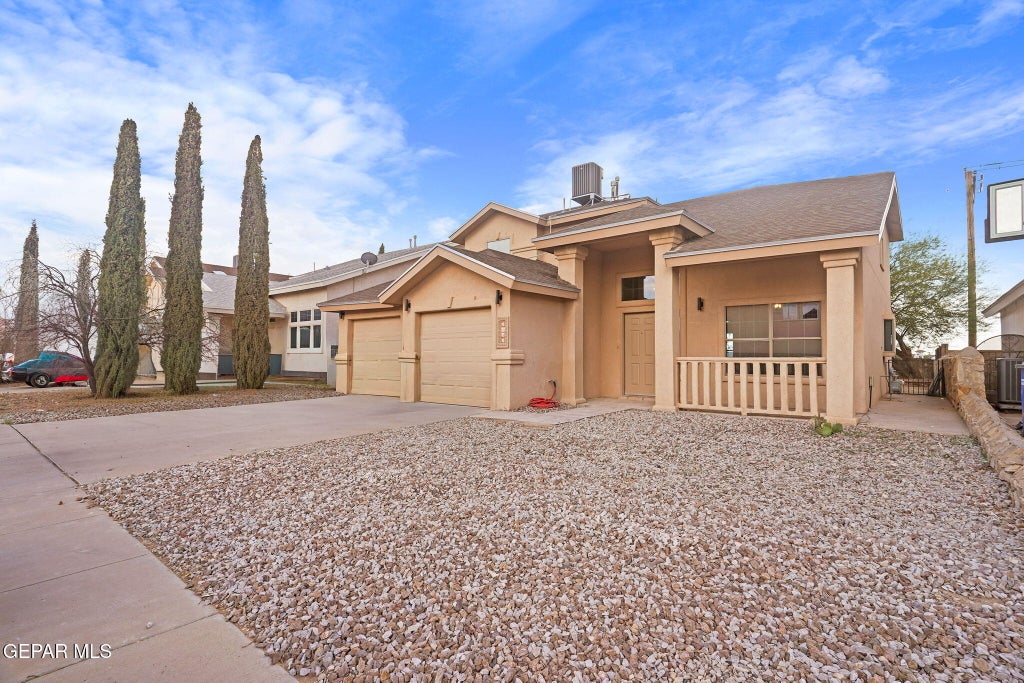 Photo of 1433 PASEO DEL SUR Court, El Paso, TX 79928 (MLS # 951055)
