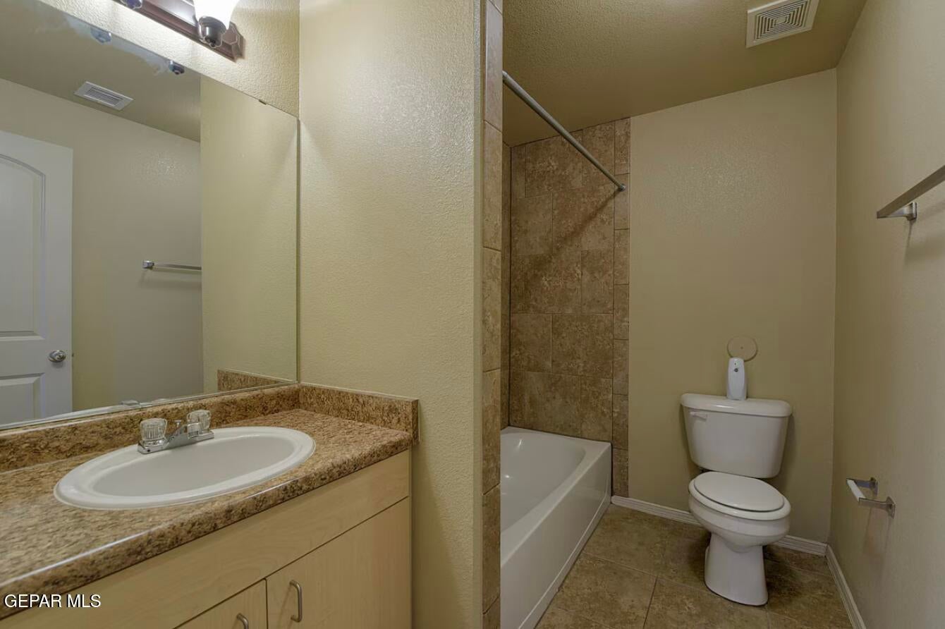 501 E Redd Road 1