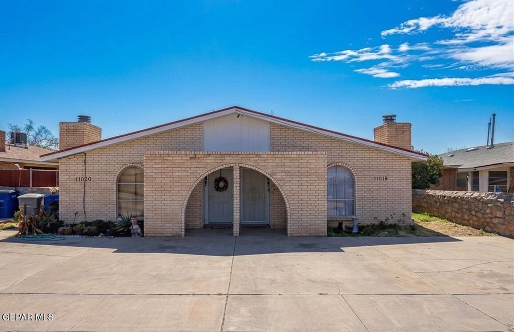 Photo of 11018 PEBBLE HILLS Boulevard, El Paso, TX 79936 (MLS # 941870)