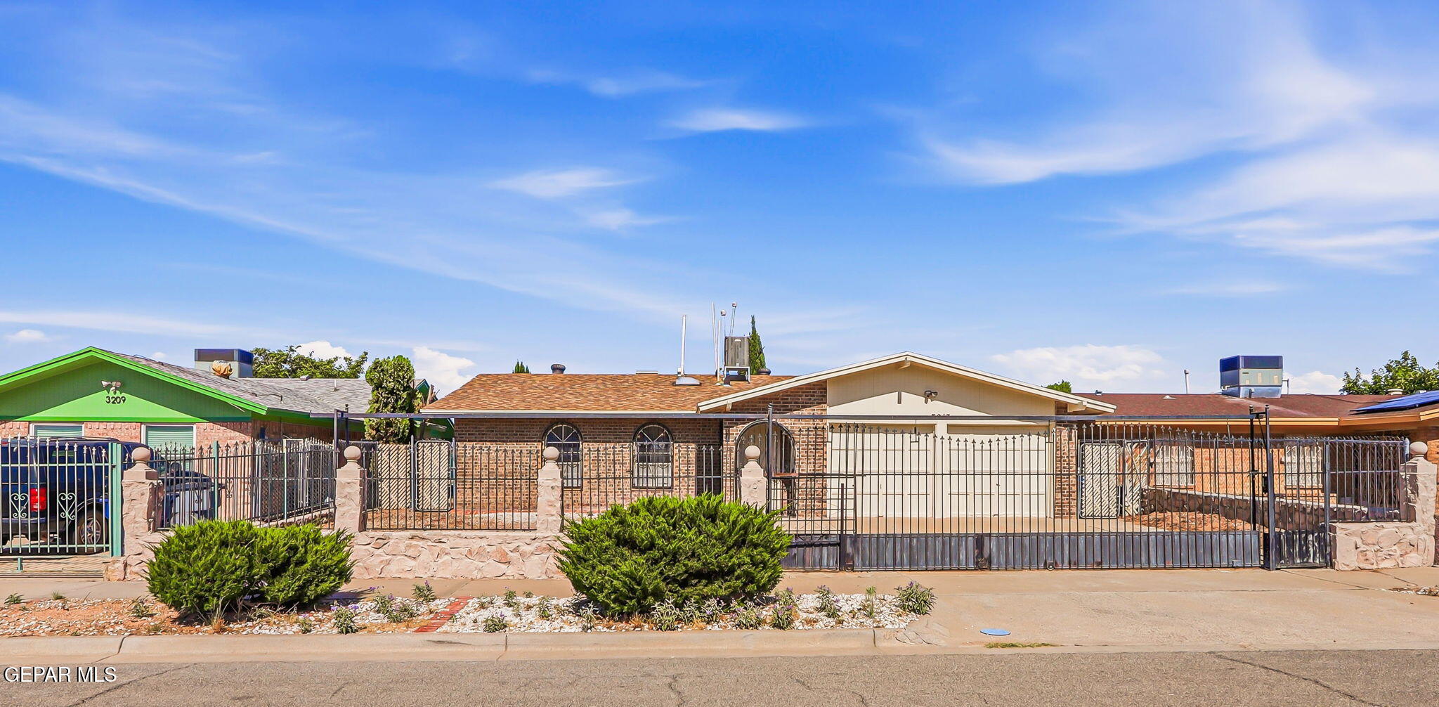 Photo 1 of 54 — 3213 SLOCUM Street, El Paso, TX 79936