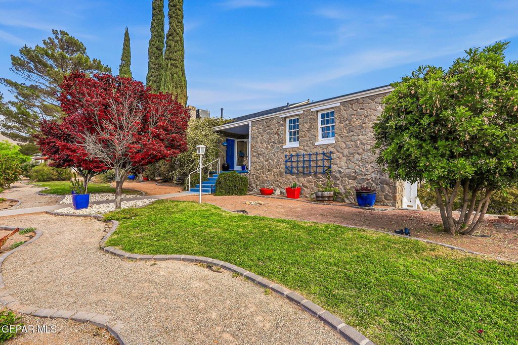 Photo of 700 E BALTIMORE Drive, El Paso, TX 79902 (MLS # 941480)