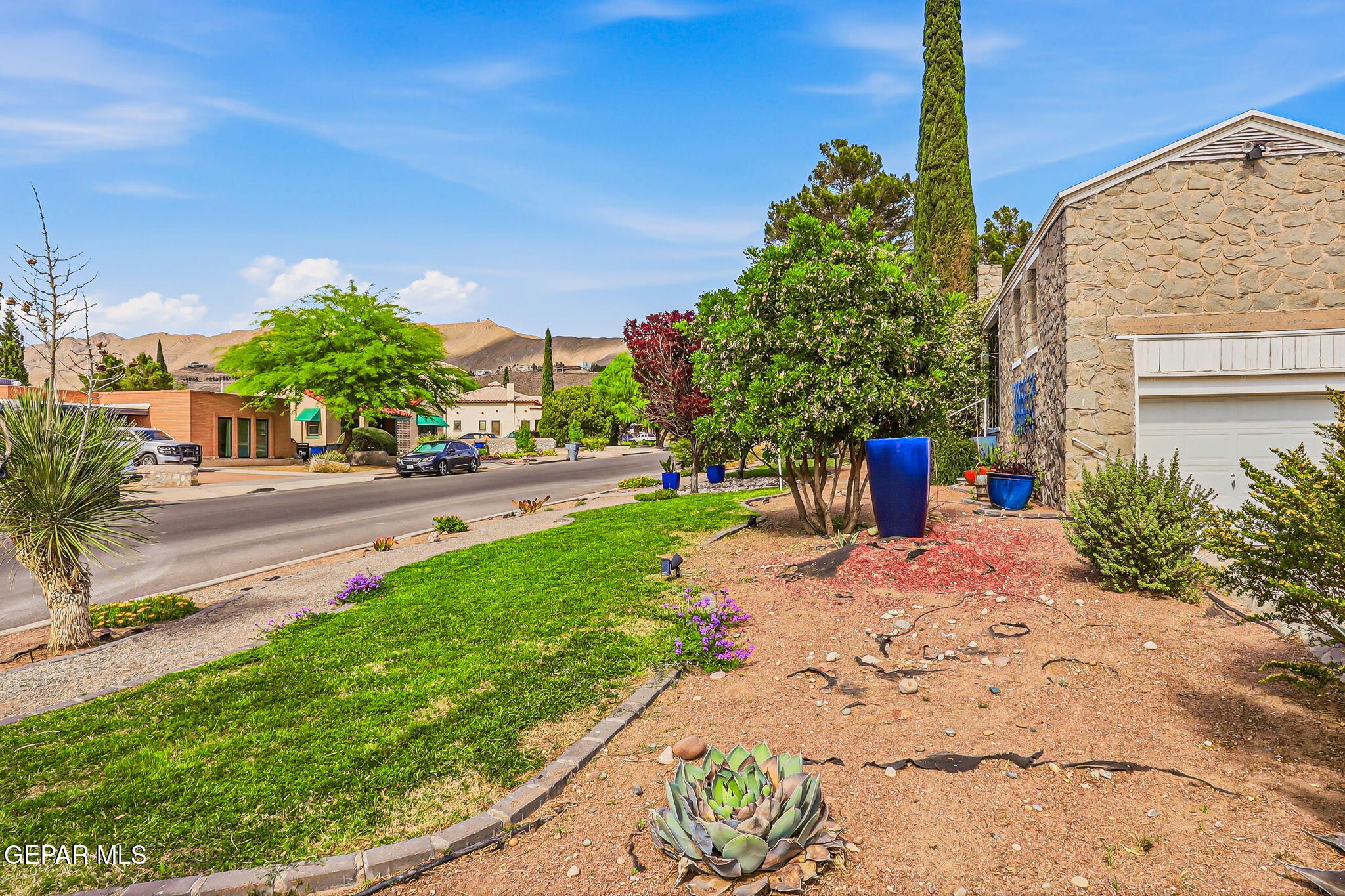 700 E BALTIMORE Drive