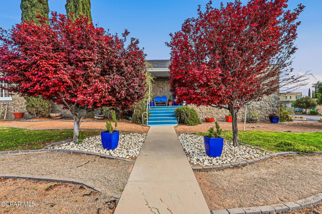 Photo of 700 E BALTIMORE Drive, El Paso, TX 79902 (MLS # 941480)