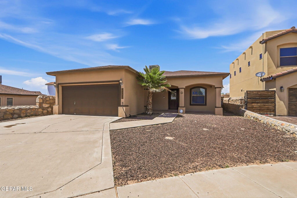 Photo of 14201 BLUESKY POINT Court, El Paso, TX 79938 (MLS # 945362)