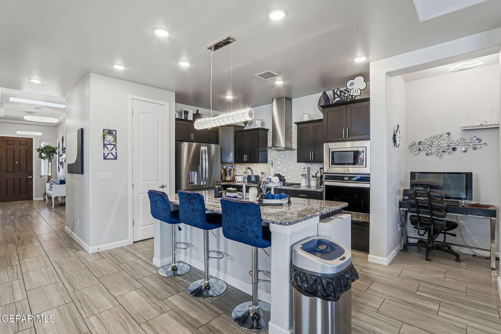 Photo of 13861 Paseo Alegre Avenue, Horizon City, TX 79928 (MLS # 938005)