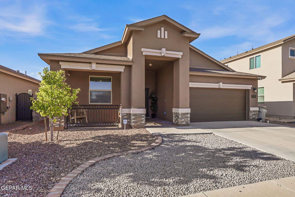 Photo of 14521 ADRIAN CHAVEZ Drive, El Paso, TX 79938 (MLS # 943877)
