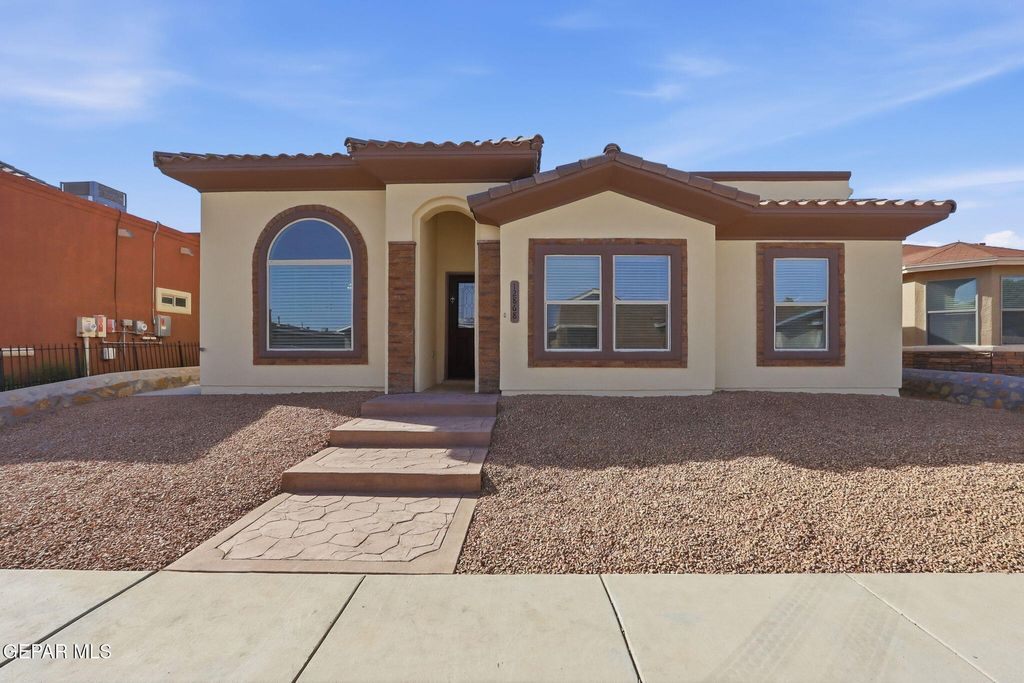 Photo of 12868 HUECO MINE Drive, El Paso, TX 79938 (MLS # 940599)