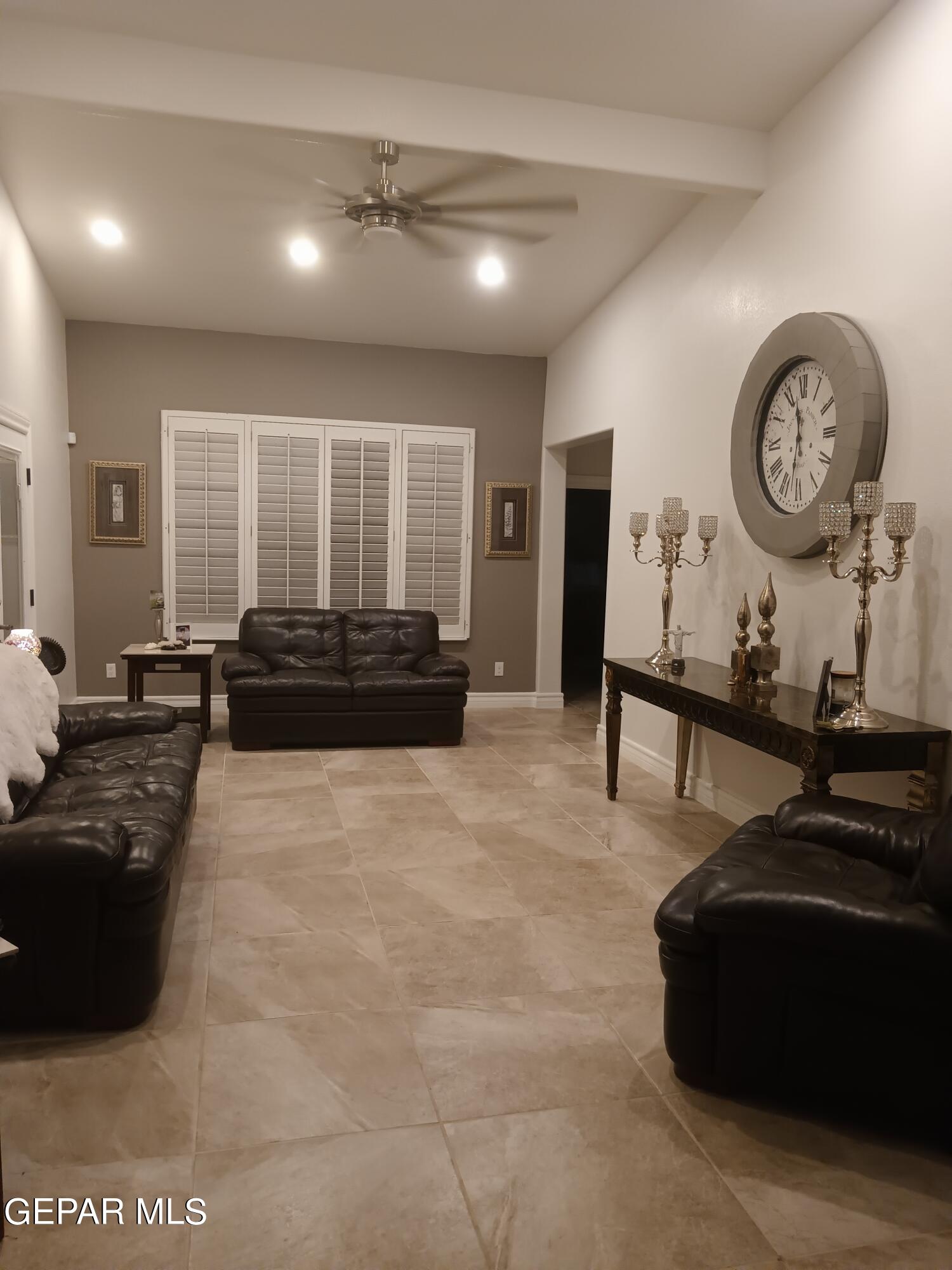 5466 DESERT WILLOW Drive