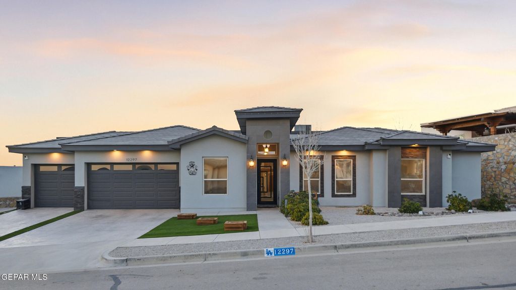 Photo of 12297 Clifton Hill Road, El Paso, TX 79928 (MLS # 943904)