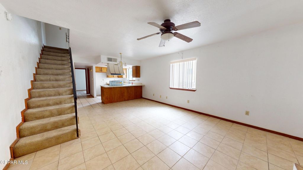 Photo of 1633 EBONY Avenue, Las Cruces, NM 88001 (MLS # 942893)