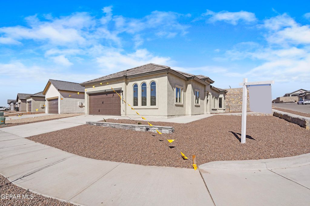 Photo of 13094 Oakhampton Avenue, El Paso, TX 79928 (MLS # 942084)
