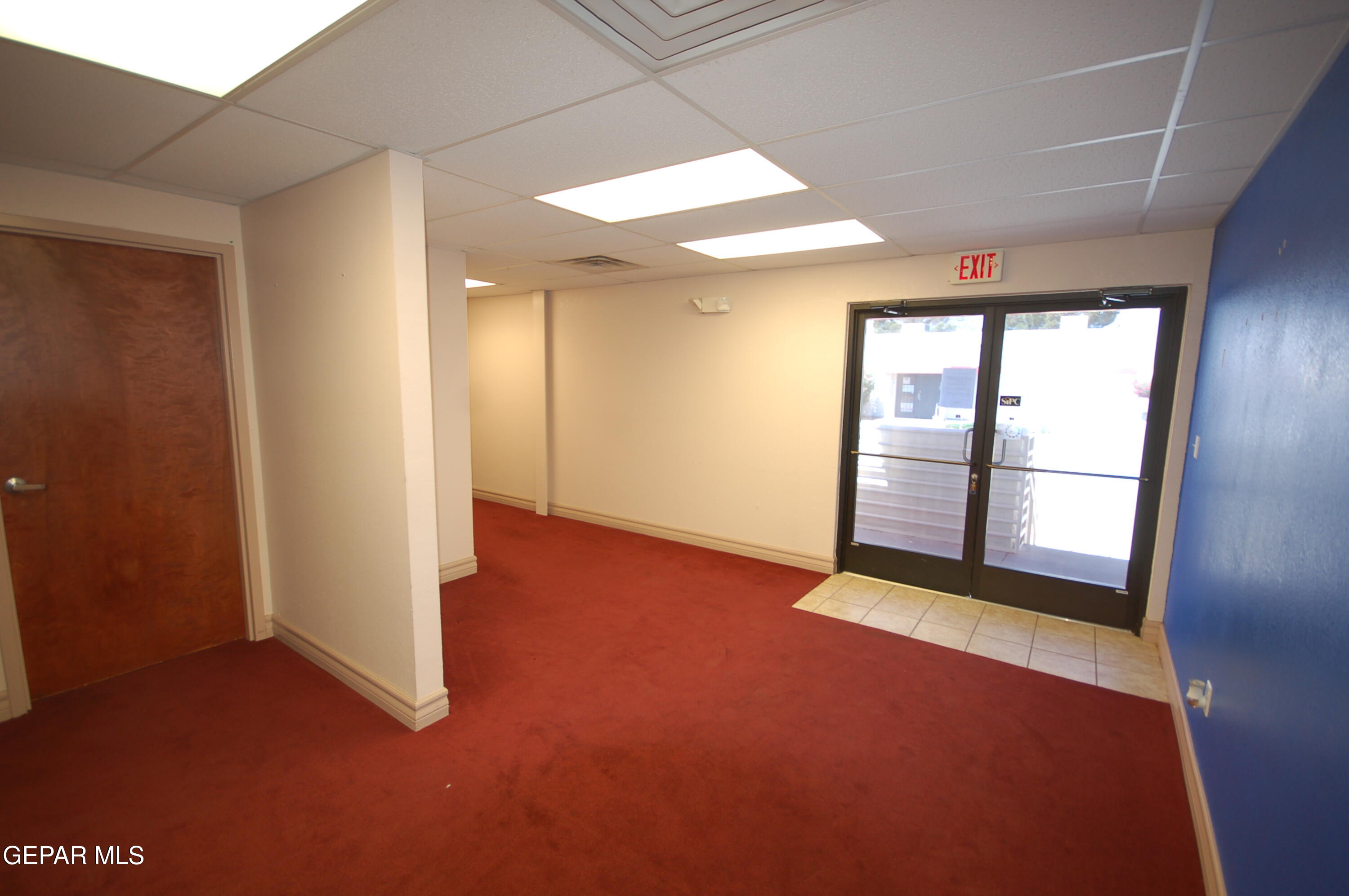 6501 BOEING Drive D-4