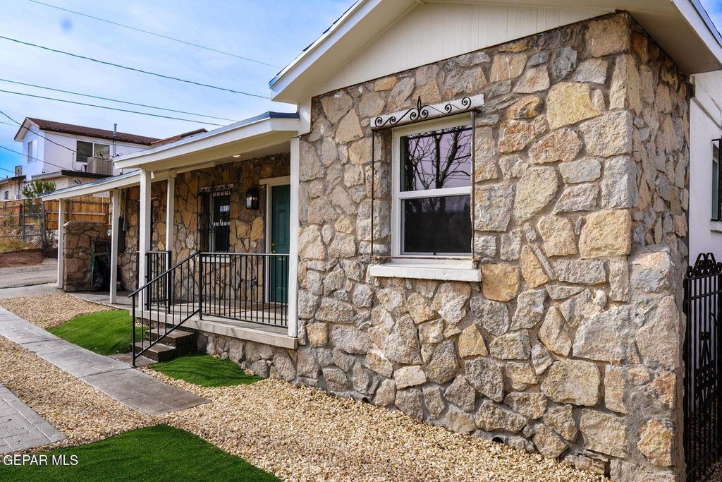 Photo of 2406 LEBANON (Rear) Avenue Avenue, El Paso, TX 79930 (MLS # 936565)