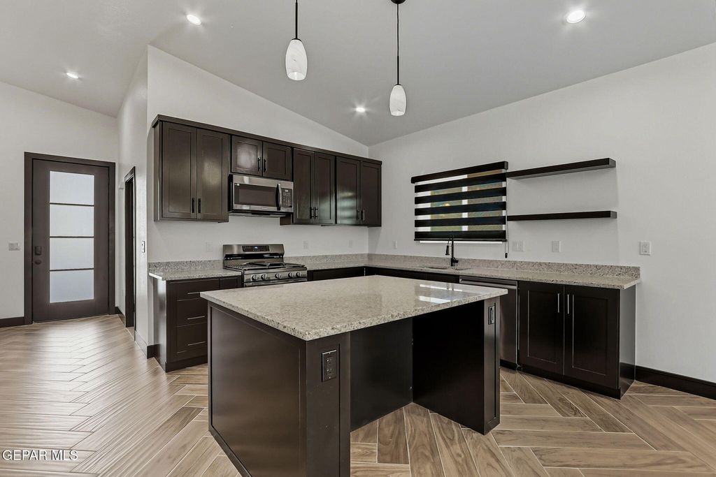 Photo of 1433 THAR DESERT Drive, Chaparral, NM 88081 (MLS # 934937)