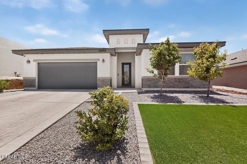 Photo of 12804 INDIAN CANYON Drive, Horizon City, TX 79928 (MLS # 947079)