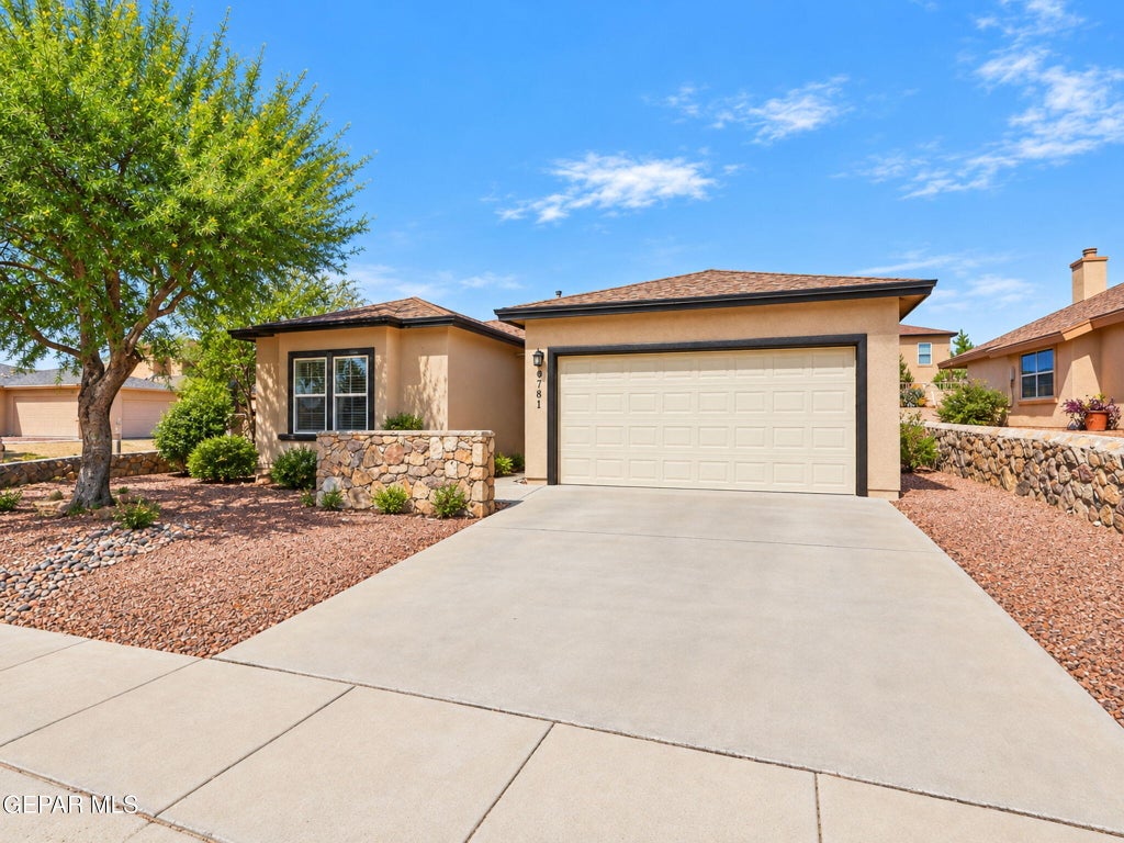 Photo of 6781 PARQUE DEL SOL Drive, El Paso, TX 79911 (MLS # 952658)