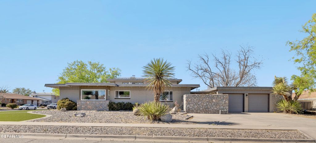 Photo of 9900 FENWAY Drive, El Paso, TX 79925 (MLS # 940924)