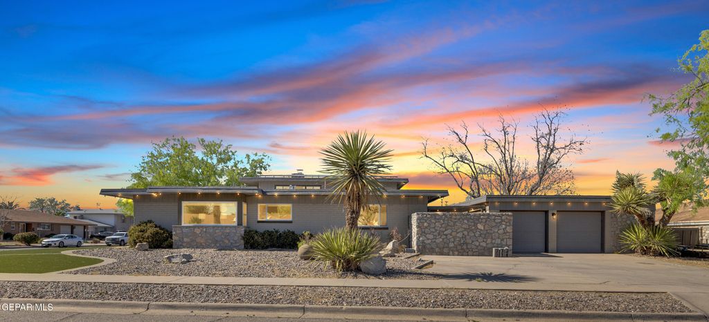 Photo of 9900 FENWAY Drive, El Paso, TX 79925 (MLS # 940924)