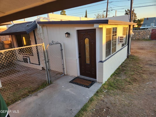 4122 CUMBERLAND AVE REAR, EL PASO, TX 79903 - Image a2135c5c433568ab2d21dfd79a00a911/2263111632
