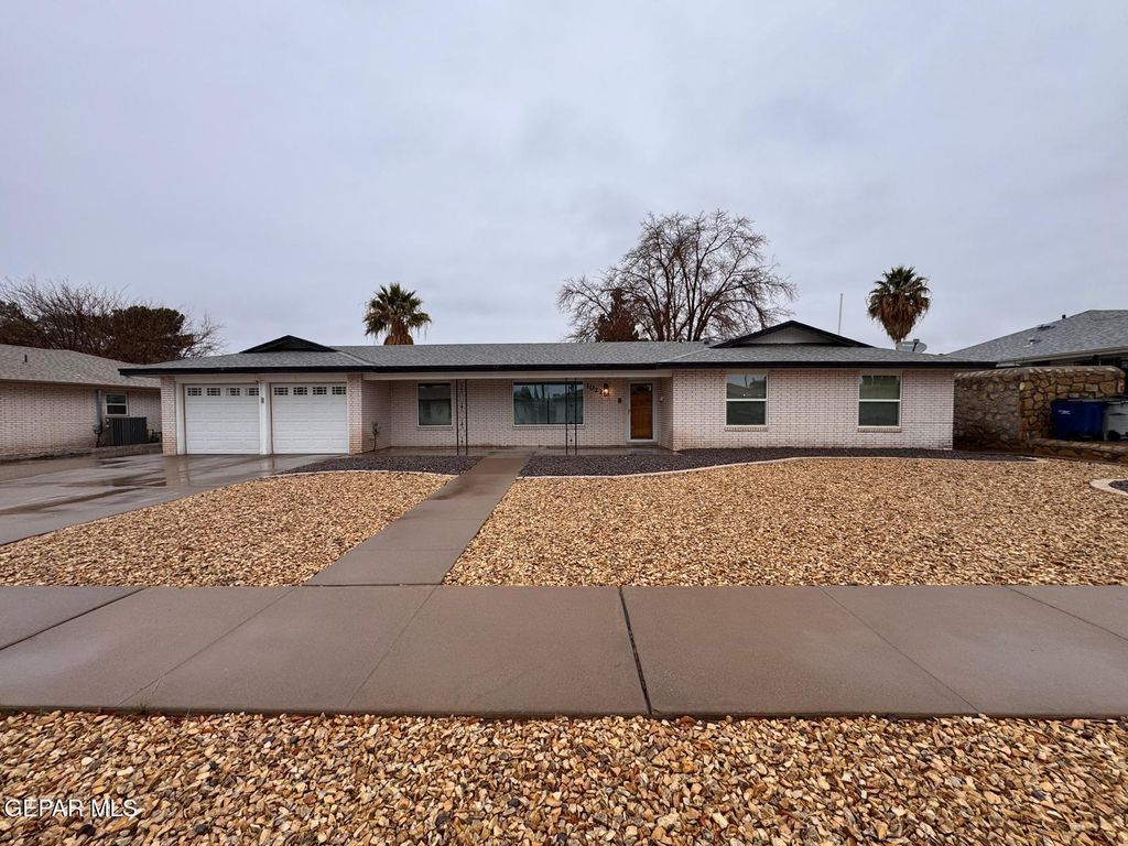 Photo of 10225 BYWAY Drive, El Paso, TX 79925 (MLS # 937143)