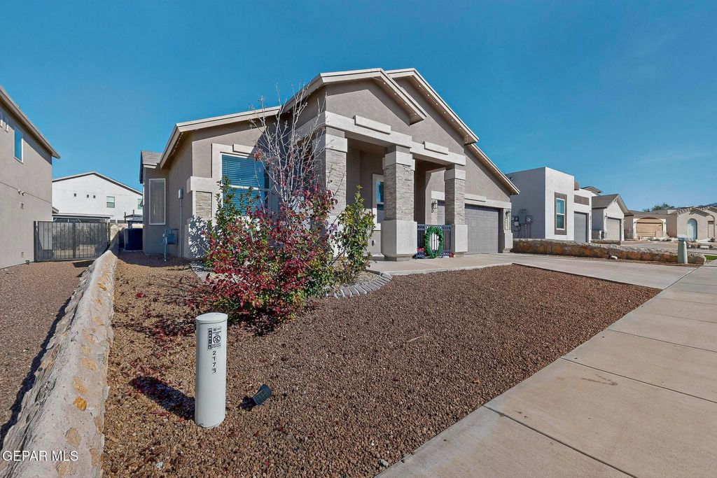 Photo of 2178 Enchanted Crest Dr Dr, El Paso, TX 79911 (MLS # 934307)