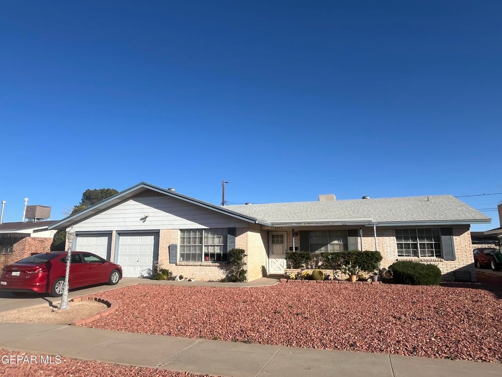 Photo of 2424 KILMARNOCK Drive, El Paso, TX 79925 (MLS # 937479)